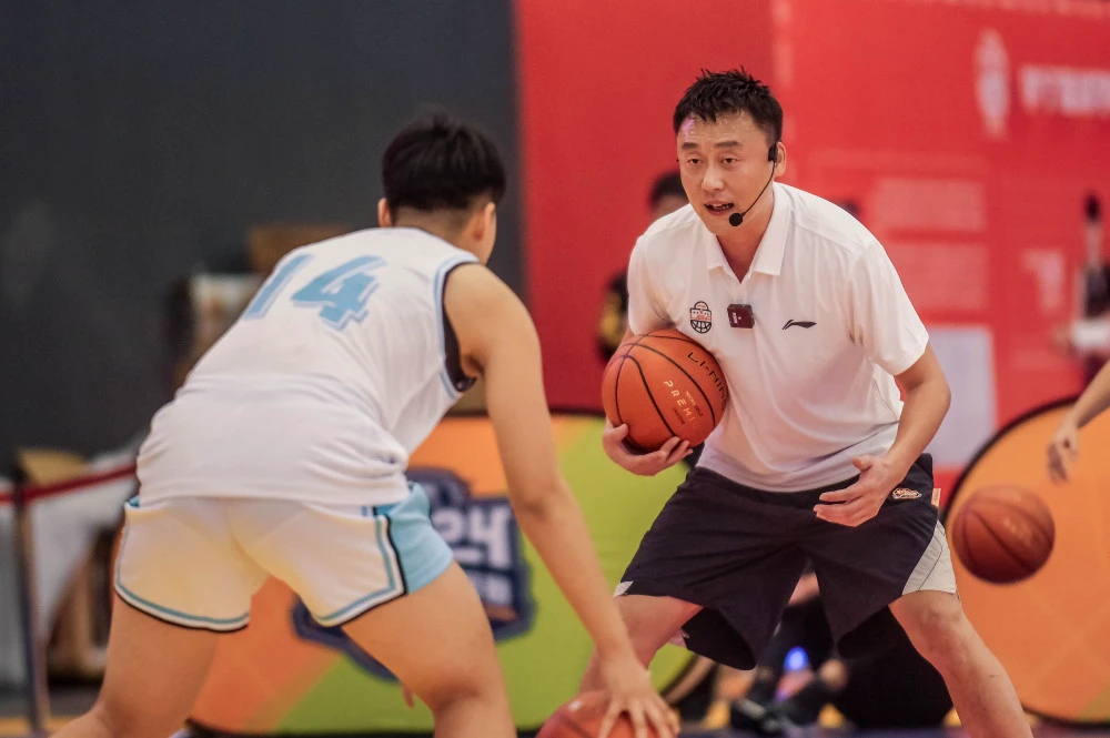 业余爱好者如何系统地学习篮球技能_0